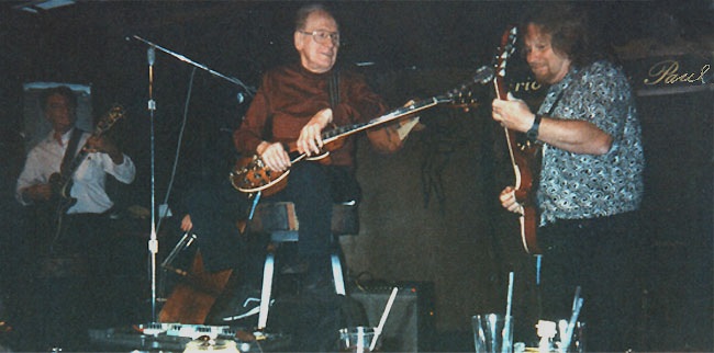1997lespaul_pan.jpg