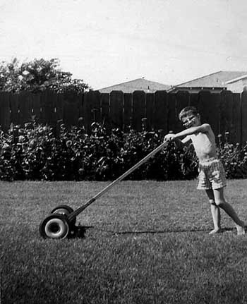 1953lawnmower_mikey.jpg